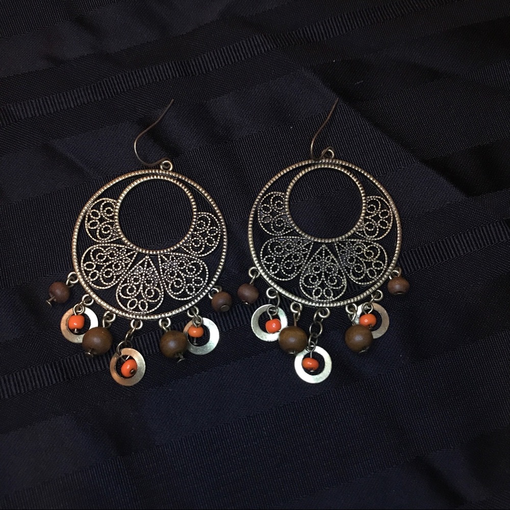 Dangle earrings
