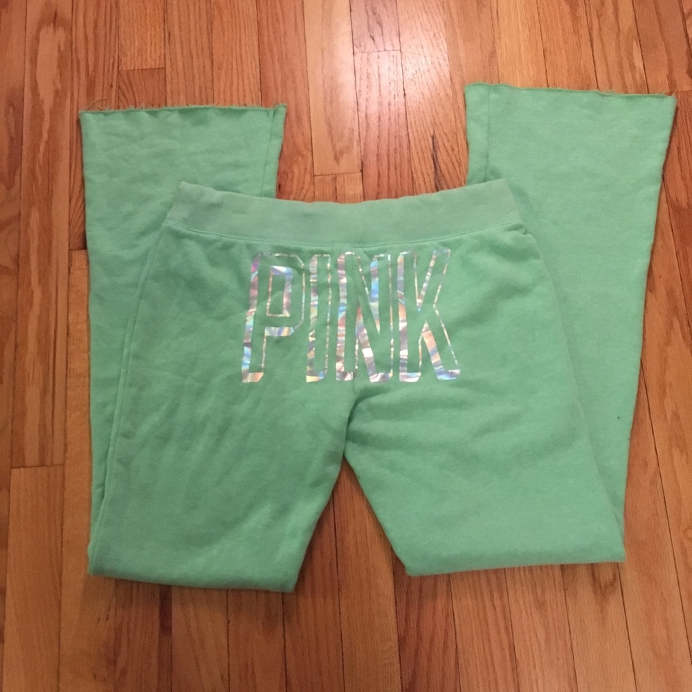 Comfy and cute VS PINK sweatpants lime green M