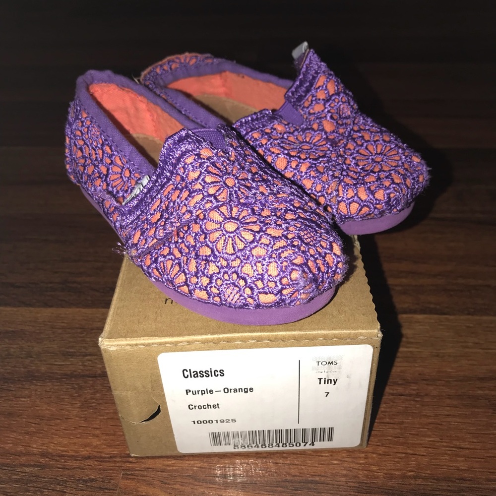 Toms