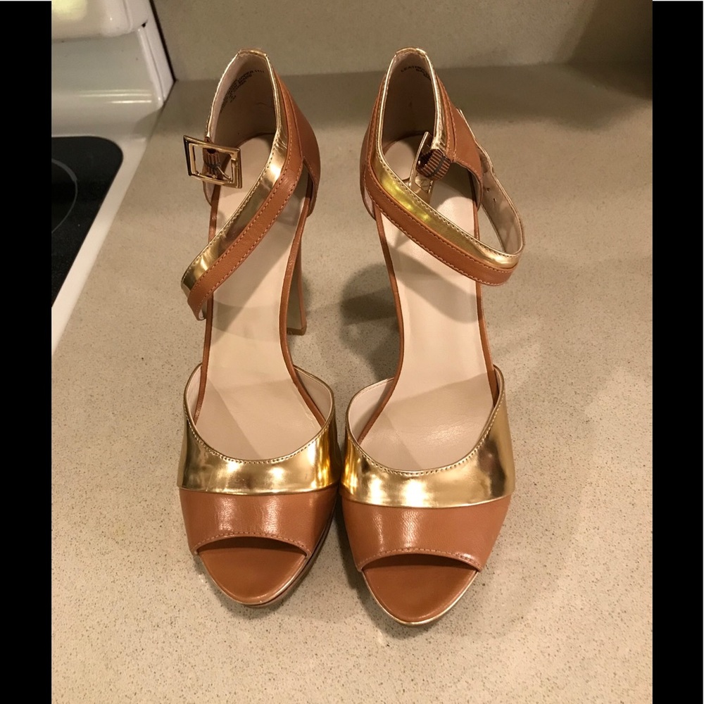 Nine West stacked pumps, size 9.