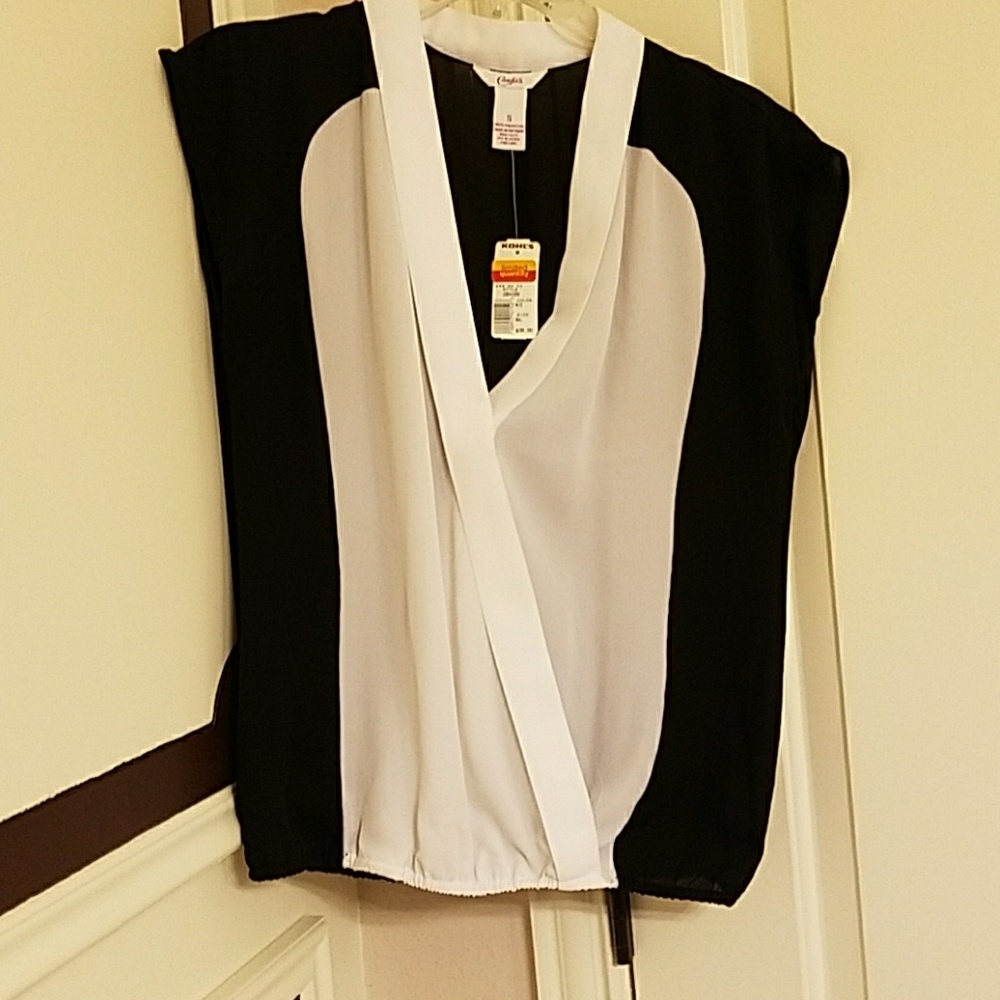 Black and white sleeveless top