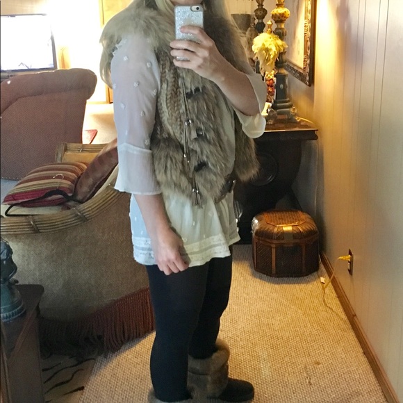 💕💖SALE!💖💕 Multi-Color Fur Vest Fox & Rabbit - Picture 4 of 8