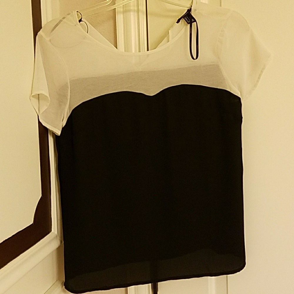 Black white top