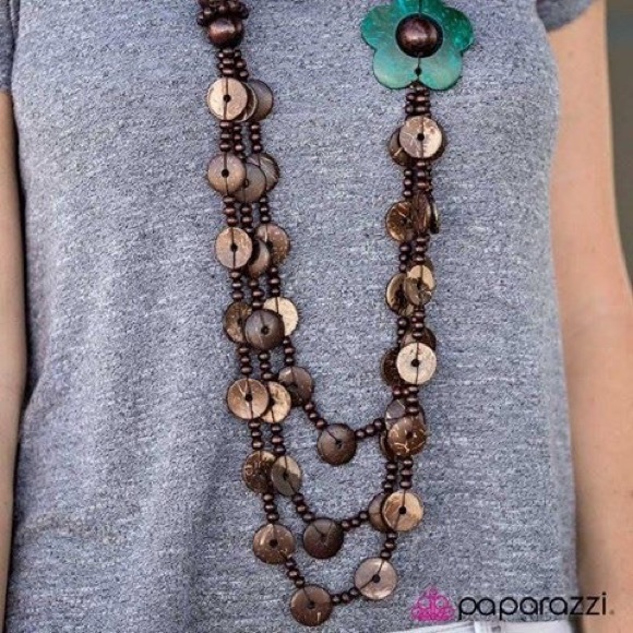 Necklace - Picture 1 of 1