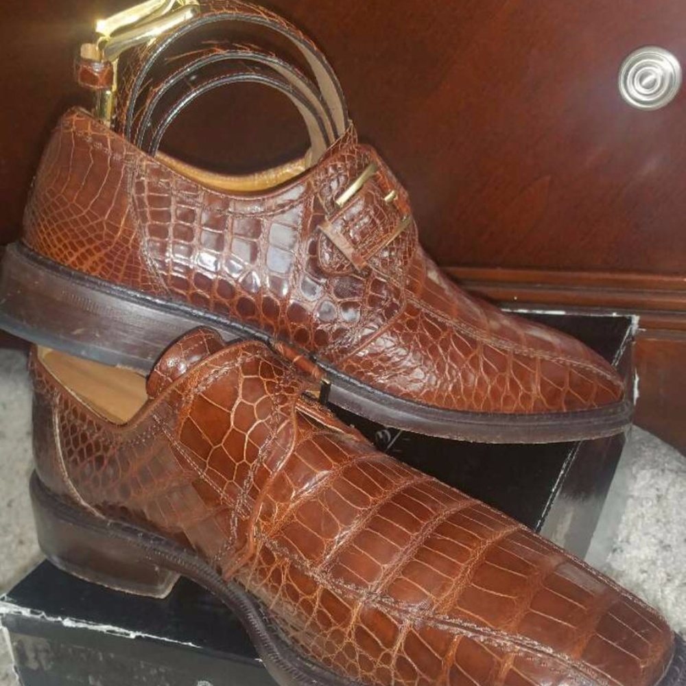 Genuine Alligator Mezlan Shoes w/matching Belt
