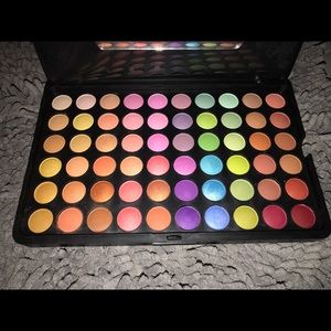 bh Cosmetics 120 Eyeshadow Pallet