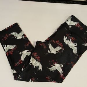 Nwot Evolution & Creation Athletic Capris Medium