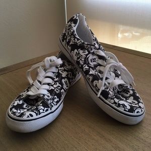 Mickey Mouse Tennis Shoes
