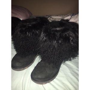 Short Fluffy Black Ugg Boots