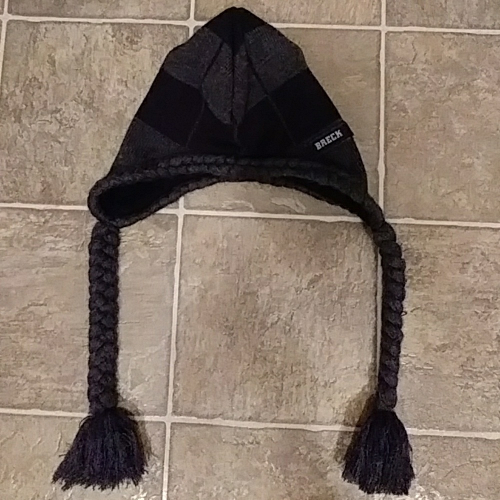 Winter hat BRECK black Gray braided fleece lined