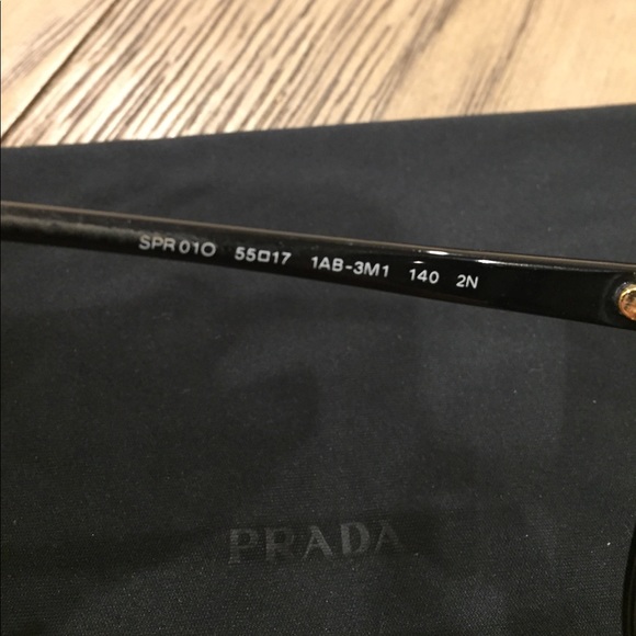 ✨Prada Sunglasses - Picture 5 of 8