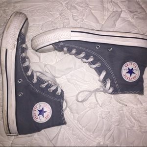 High top Converse Sneakers