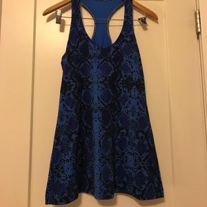 Lululemon Cool Racerback. Size 10. Blue python.