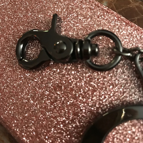 Dark Cooper look with Crystals to form a "b" - Picture 4 of 4