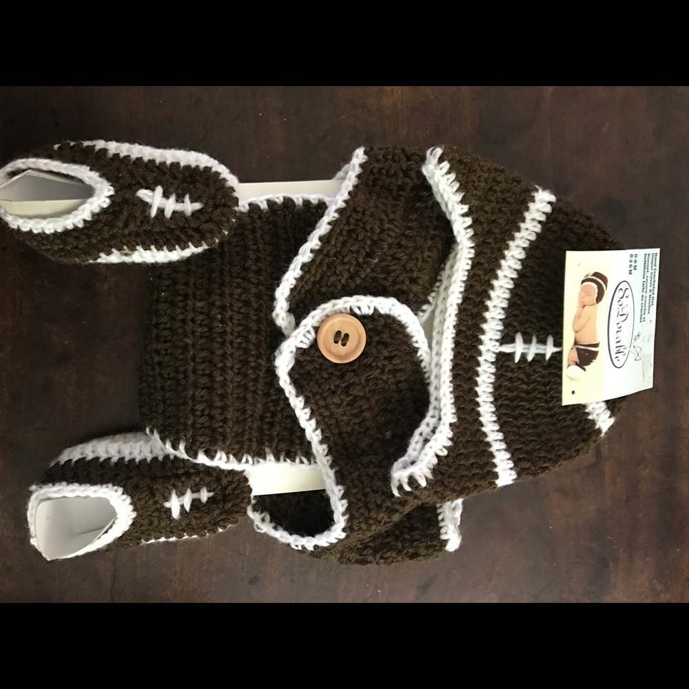 New born photoshoot knitted outfits