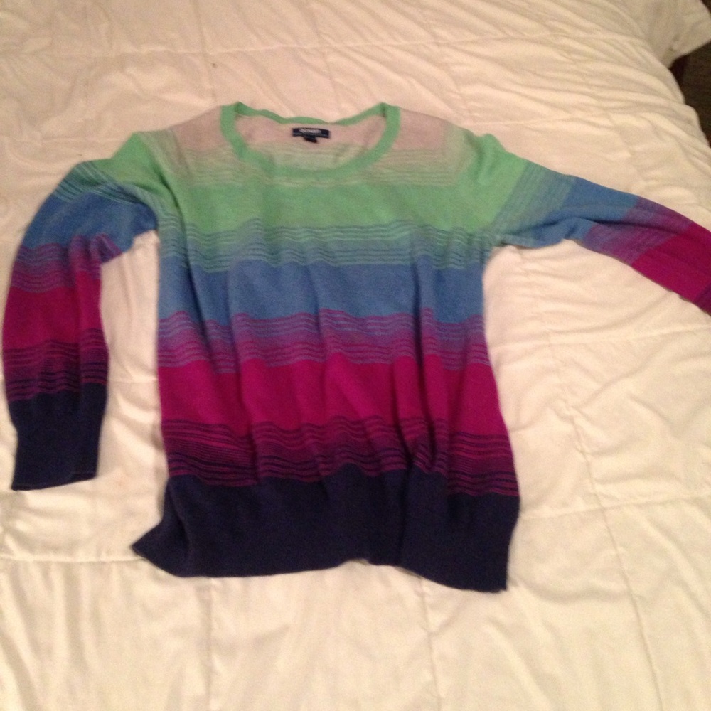 Super cute thin sweater from Old Navy!