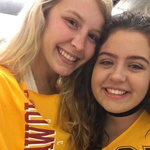 Meet your Posher, Alexis