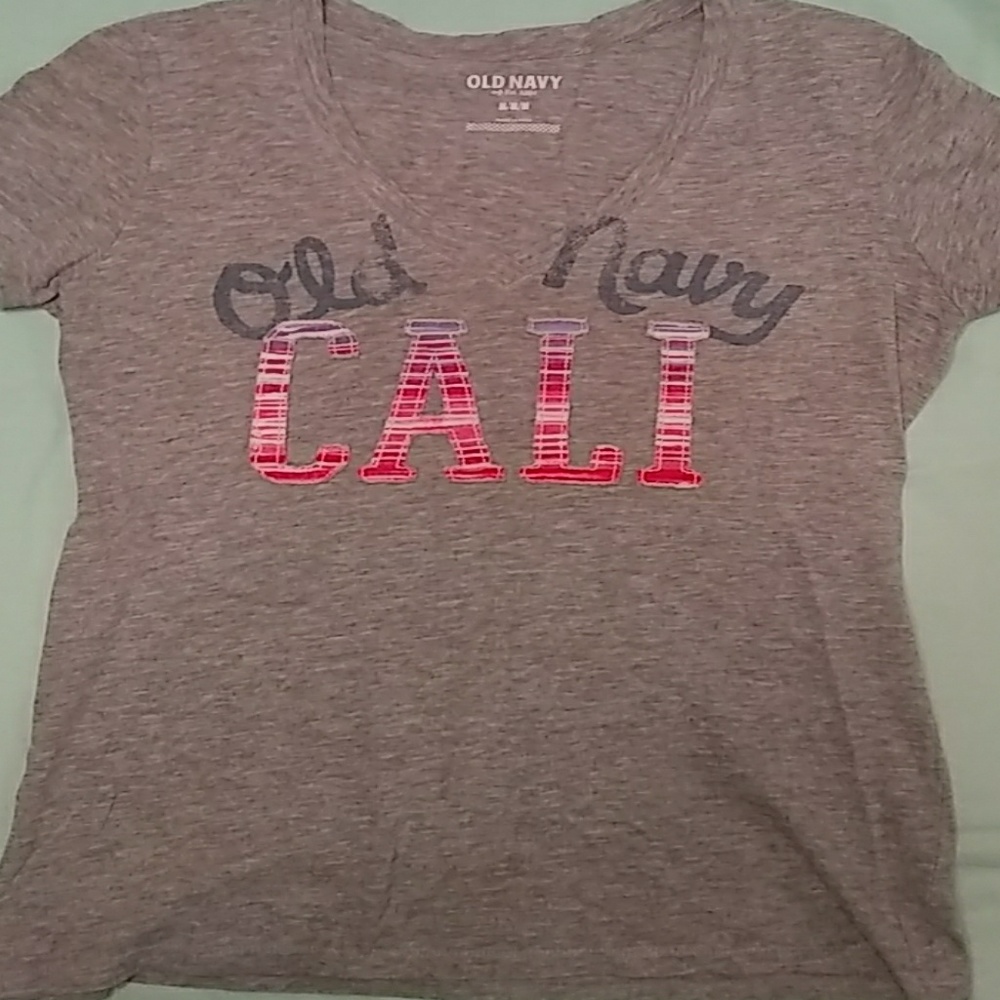 Womens old navy tee Med