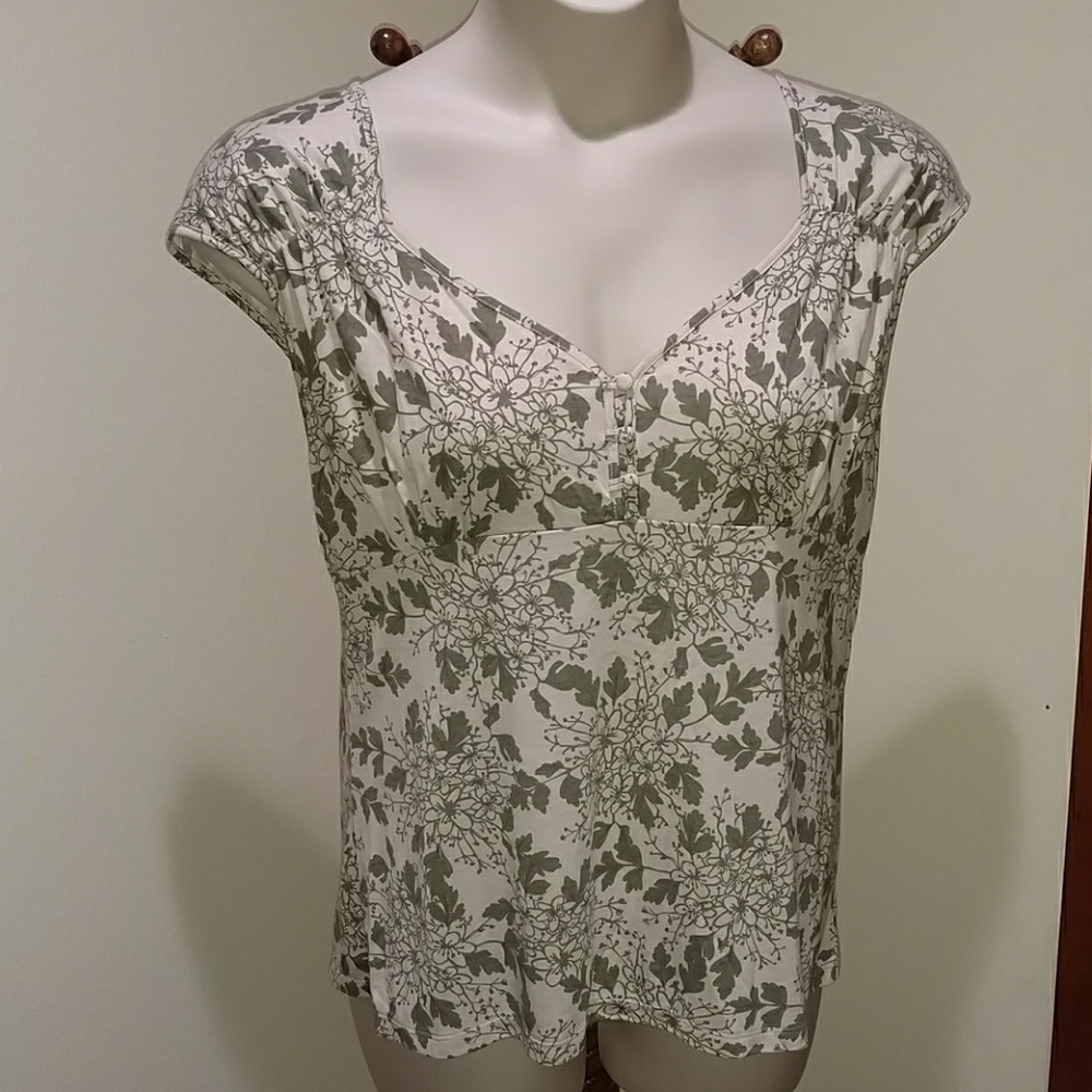 SAFARI RETREAT SLEEVELESS TOP