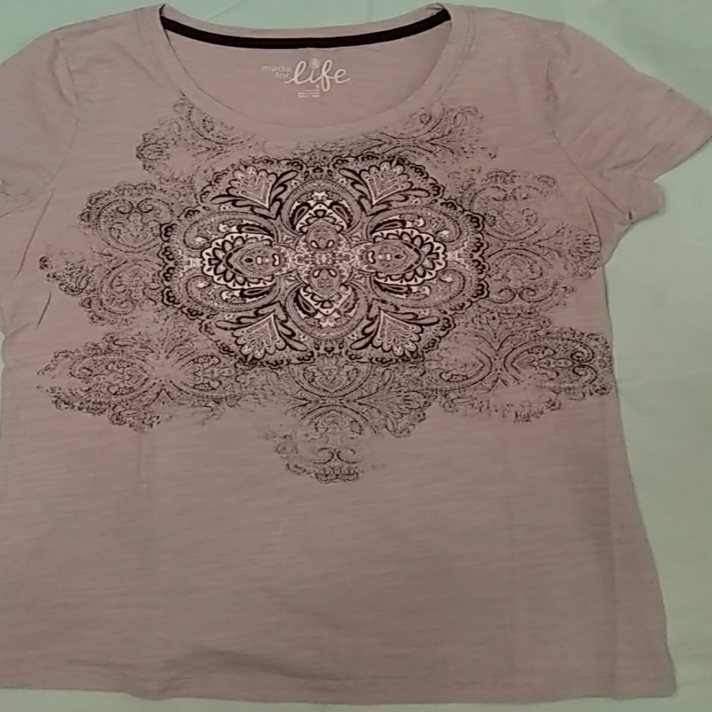 Womens tee Small