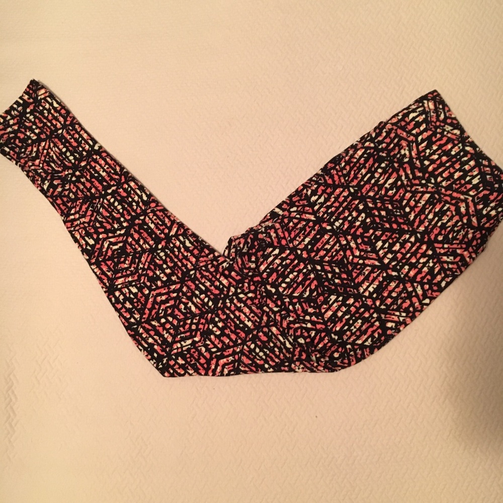 Brand New LuLaRoe TC Leggings- Black base