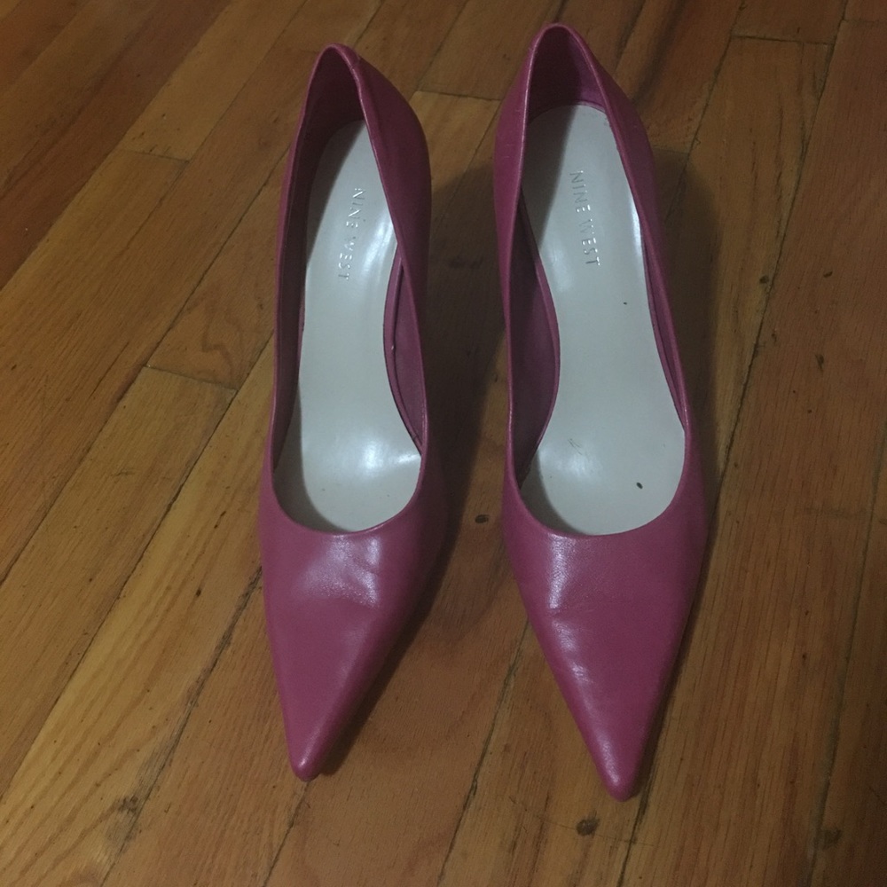 Pink Nine West heel