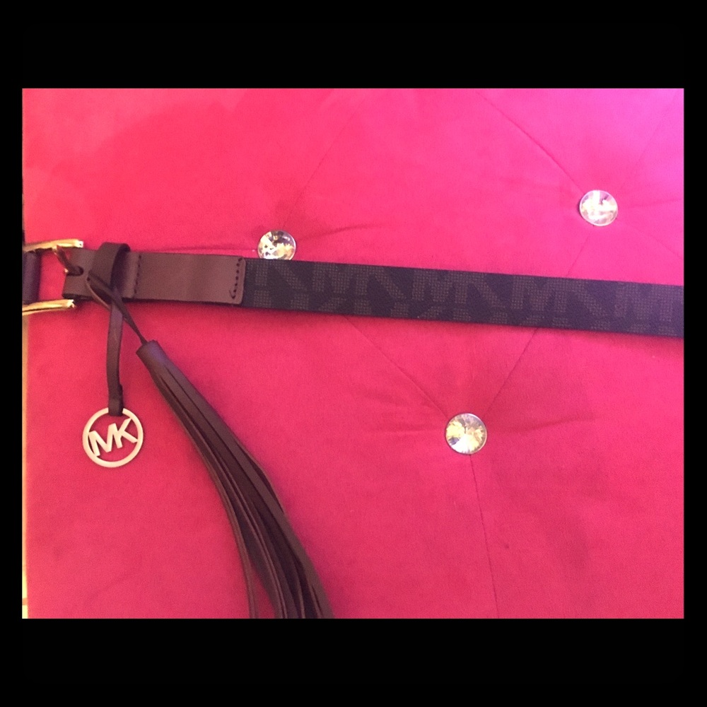 MK belt