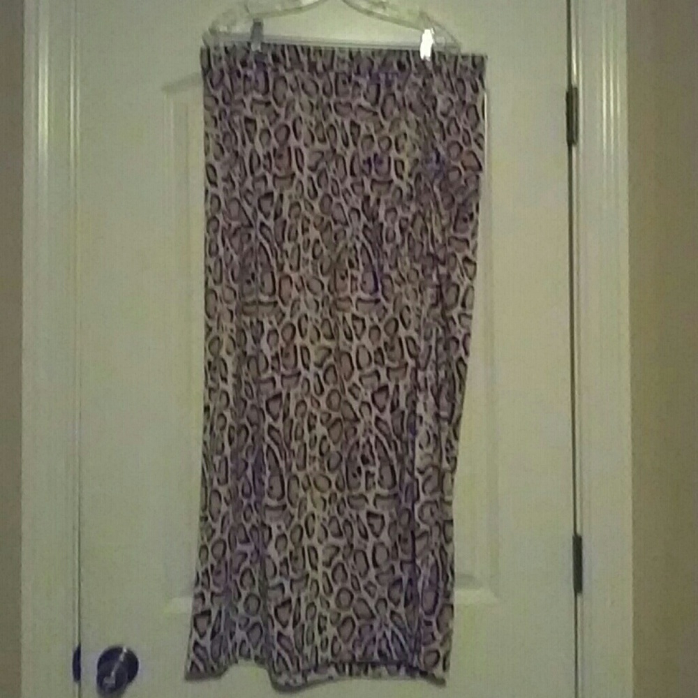😙😙Lane BryantAnimal Print Skirt Size 18/20