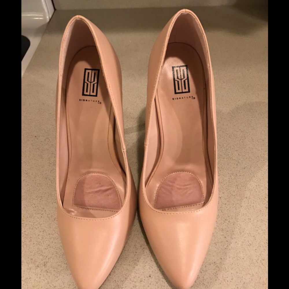 Signature Sangria-Tan/nude color pumps.