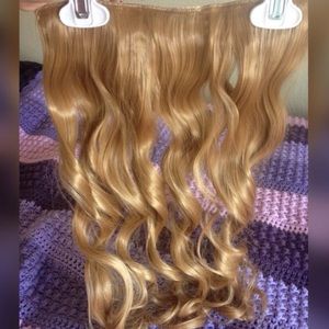 New.Blonde hair extension