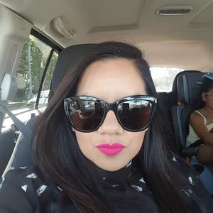 Meet your Posher, Yesenia