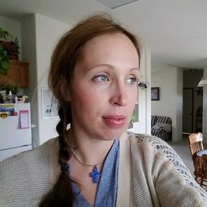 Meet your Posher, Claudia