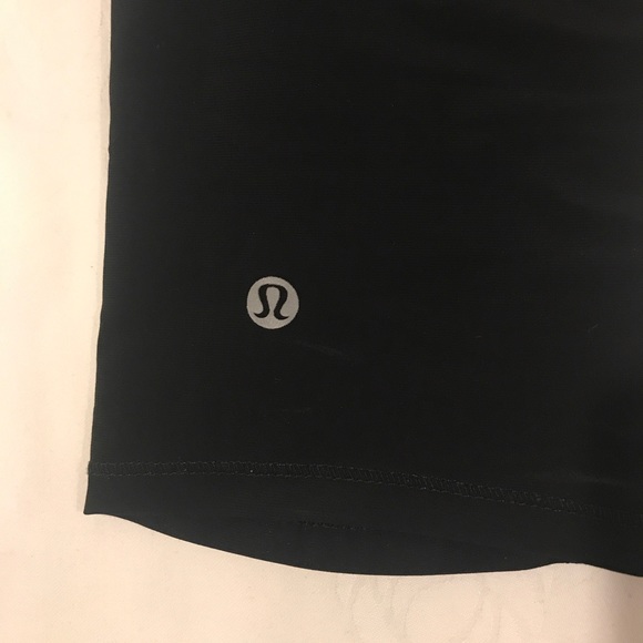 Lululemon Black Workout Crop Pants - Picture 5 of 5