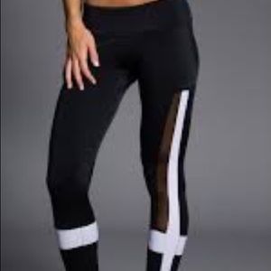 Onzie yoga/workout pants