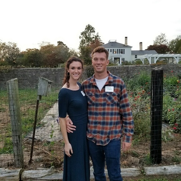 Meet your Posher, Stephanie - Picture 3 of 5