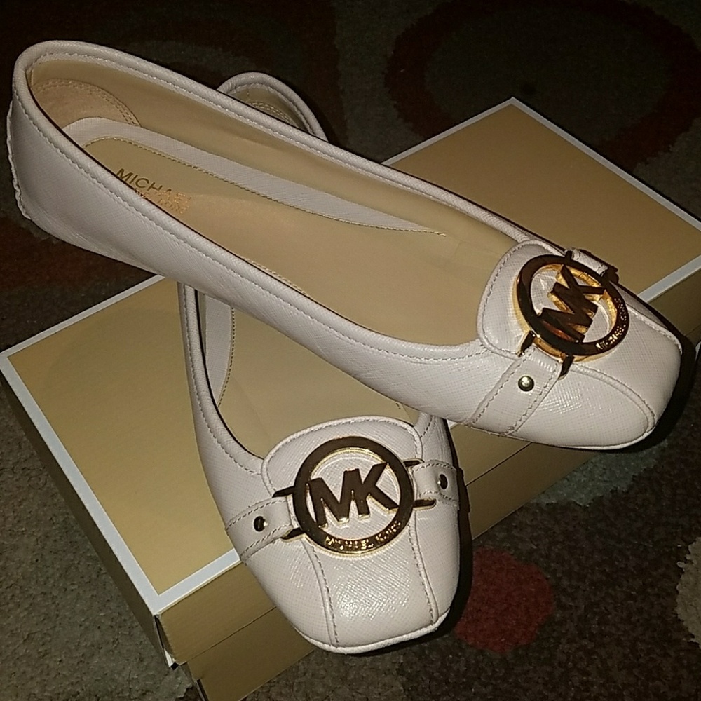 Michael Kors flats