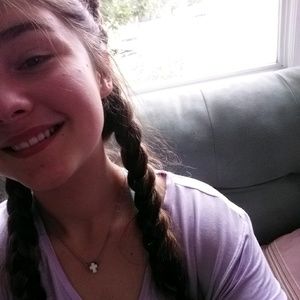 Meet your Posher, Crystal