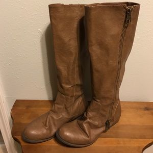 Tan Riding Boots 🍂