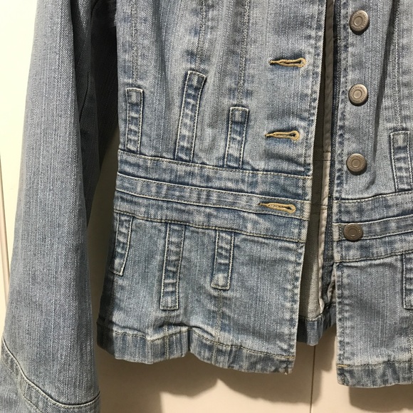 LOFT Light Wash Denim Jacket - Picture 4 of 6