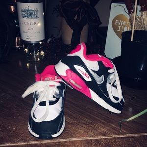 7c black and pink Nike Air Max 90