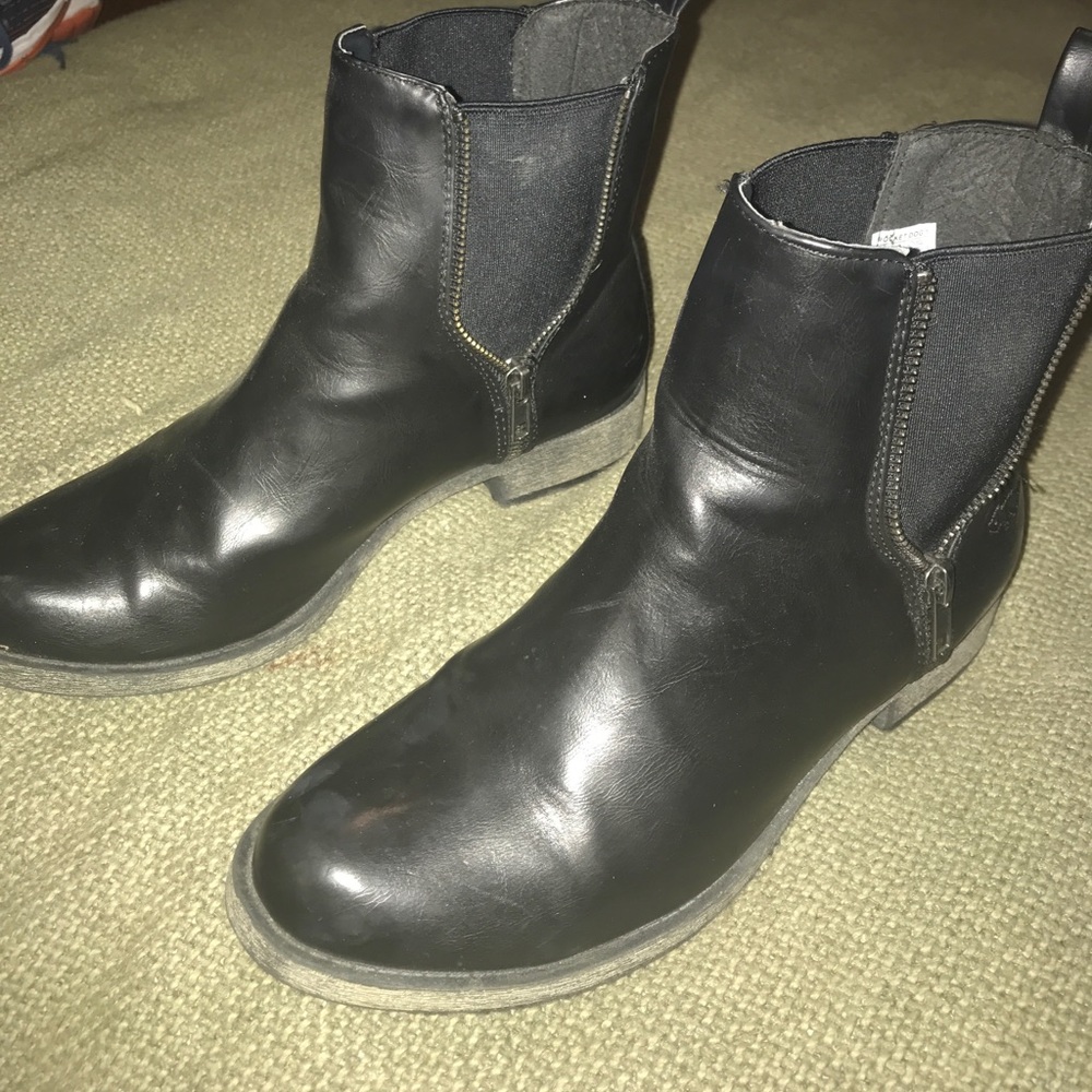 Rocket Dog boots
