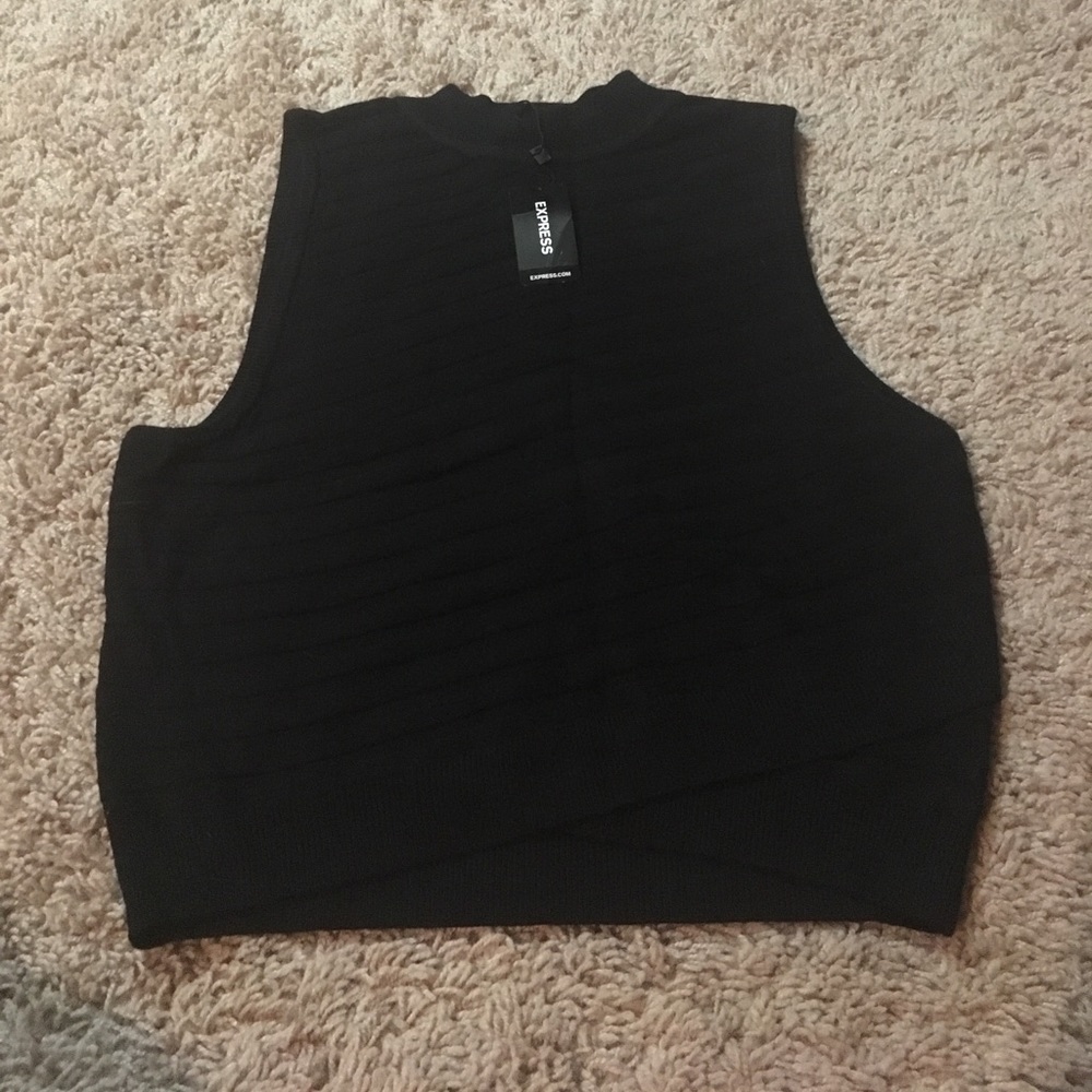 Black crop top