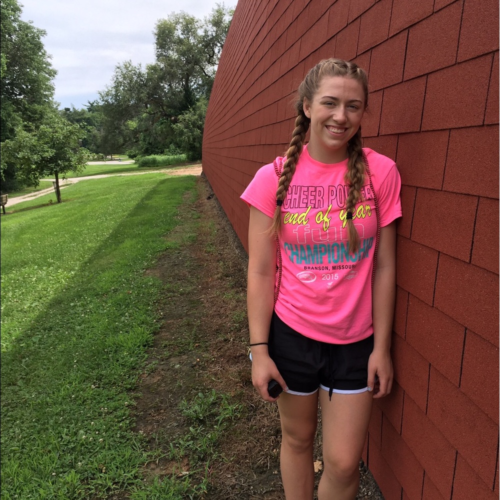 Meet your Posher, Faith