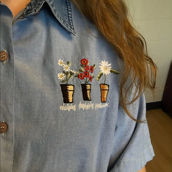 vintage flower embroidered denim top - Picture 6 of 7