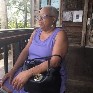 Meet your Posher, Inez