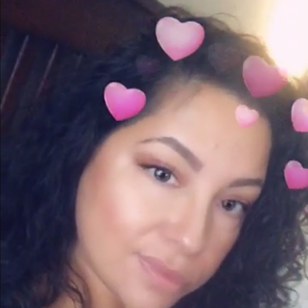 Meet your Posher, Vanessa