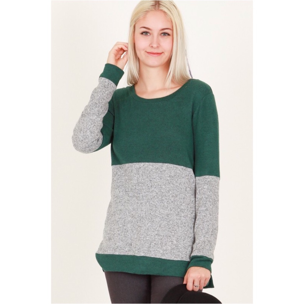 Long sleeve knit color lock top - Picture 2 of 5