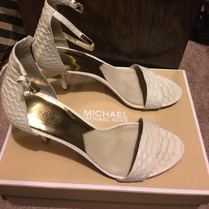 Michael Kors heel