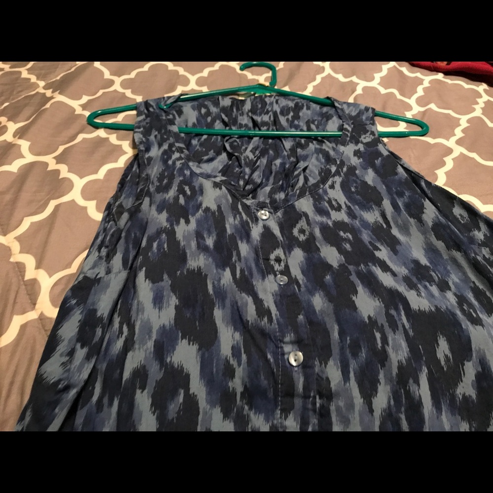 Sleeveless Button Up Shirt