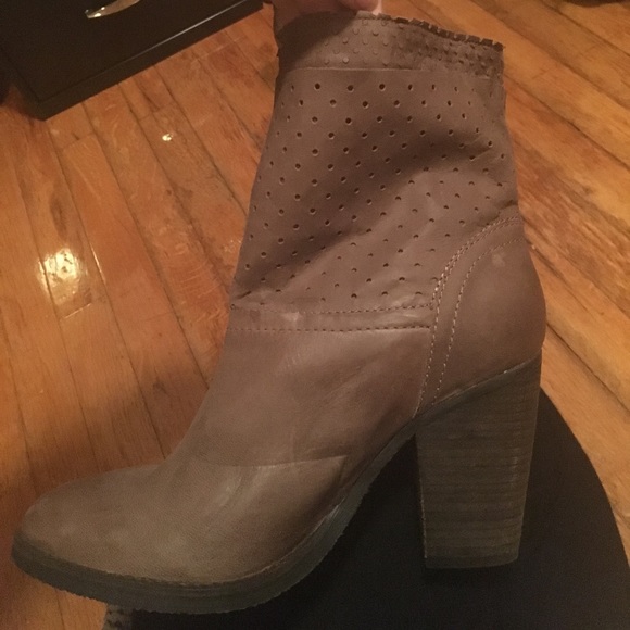 NEVER WORN Steven by Steve Madden booties - Picture 4 of 6